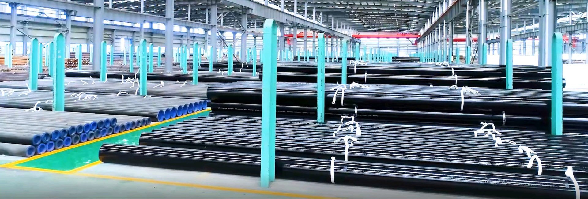 热力螺旋钢管适用于高温高压的输送介质，具有高强度和耐腐蚀性能。